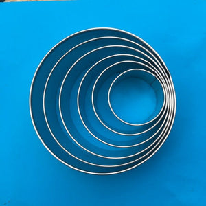 Set of six round cutters 1.5inch/3.8cm - 4inch/10cm